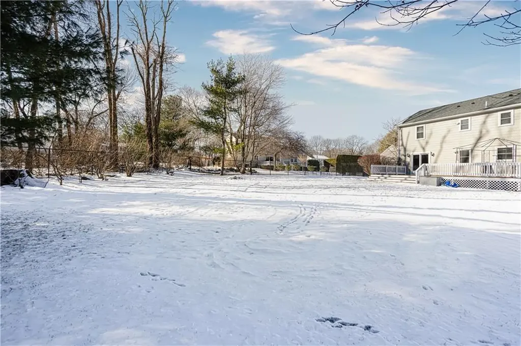 68 Fox Run Cranston RI 02921