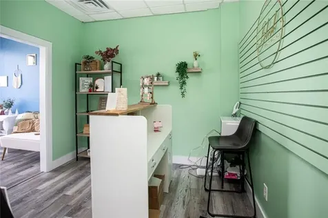 39 Main Road Tiverton RI 02878