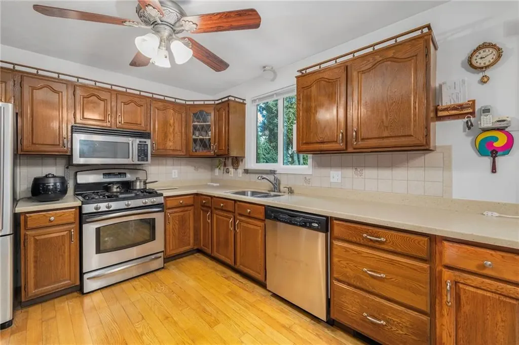 65 Janet Drive Cranston RI 02921