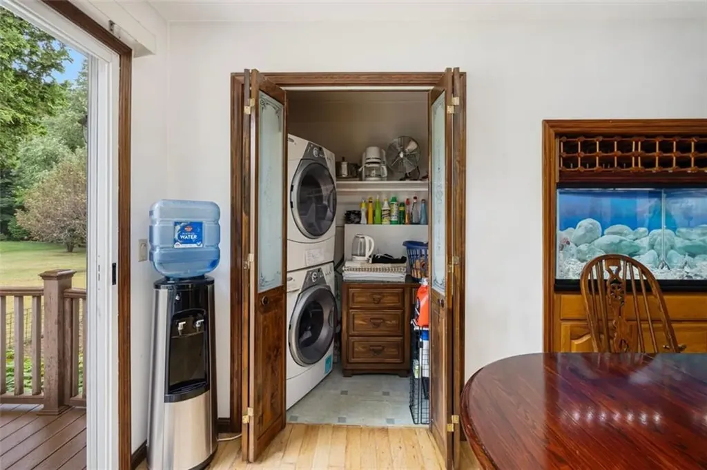 65 Janet Drive Cranston RI 02921