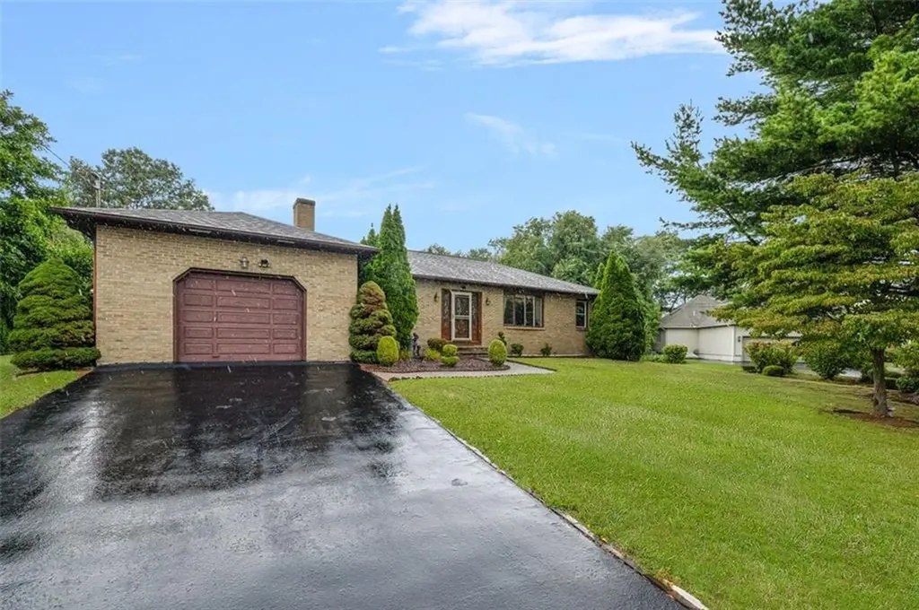 65 Janet Drive Cranston RI 02921