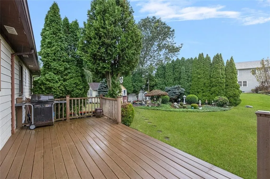 65 Janet Drive Cranston RI 02921