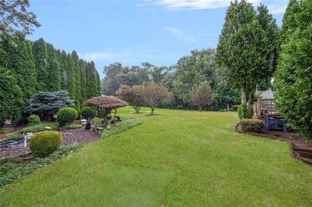 65 Janet Drive Cranston RI 02921