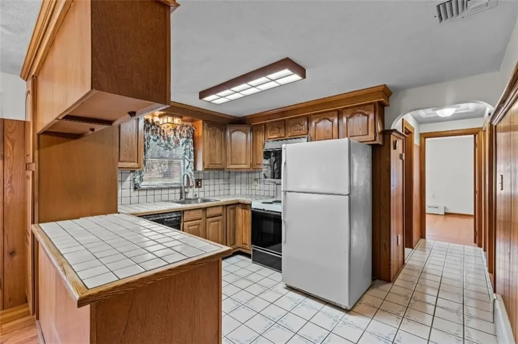 2 Varin Drive Smithfield RI 02917