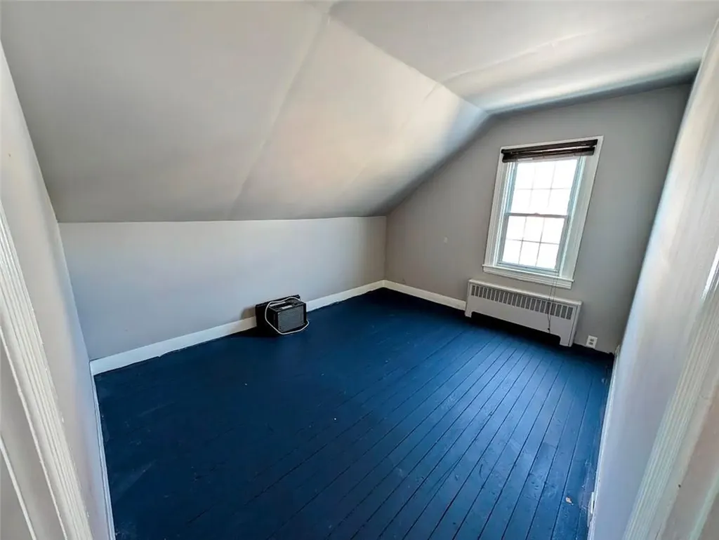 103 Burnside Avenue East Providence RI 02915