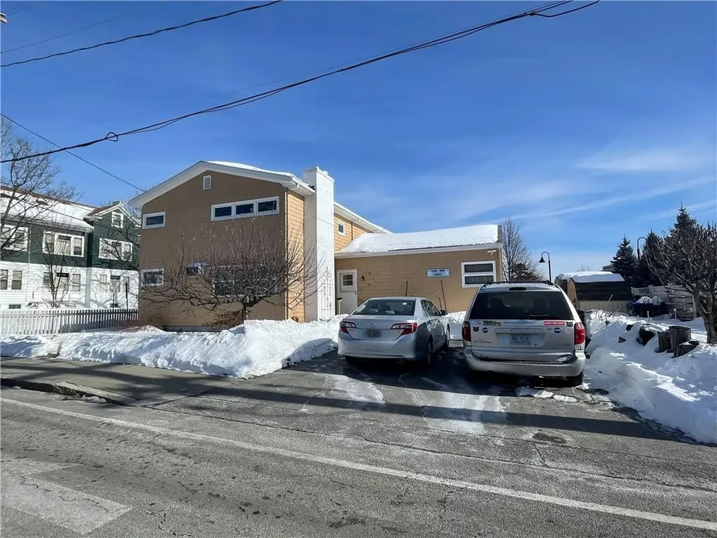 241 Huxley Avenue Providence RI 02908