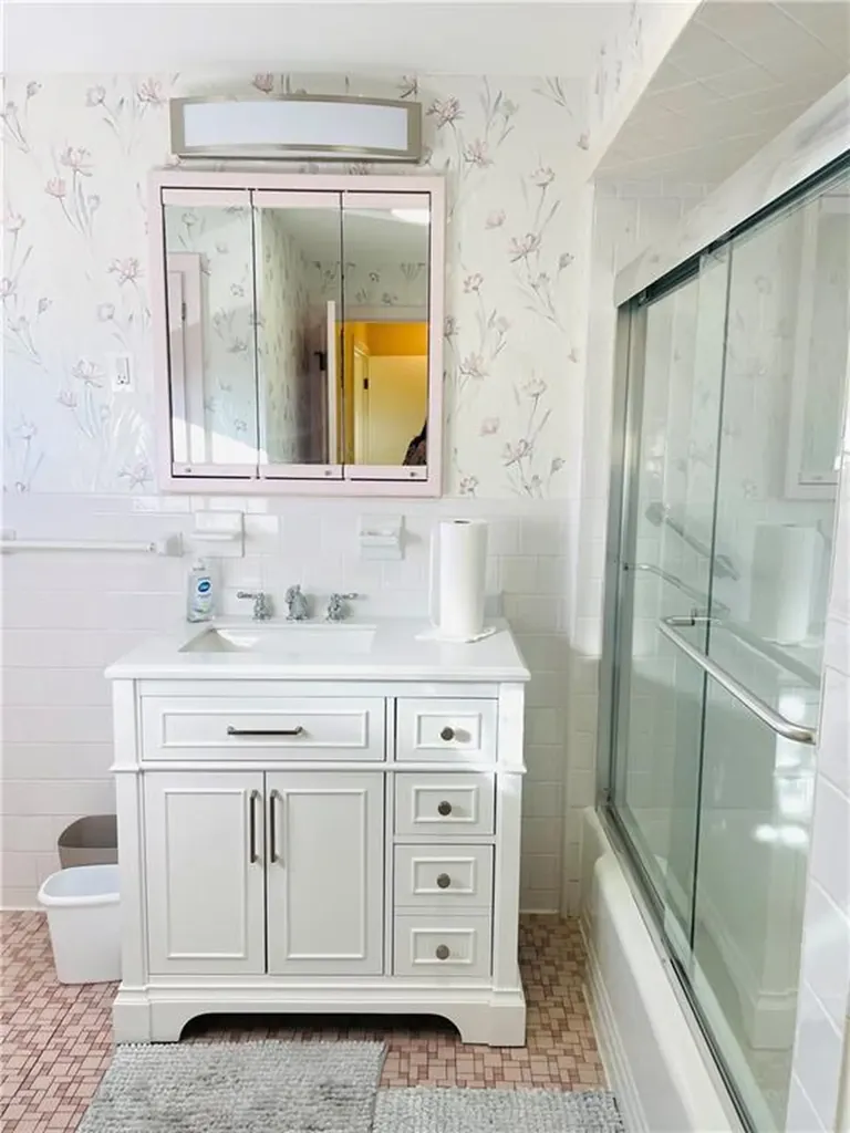 241 Huxley Avenue Providence RI 02908