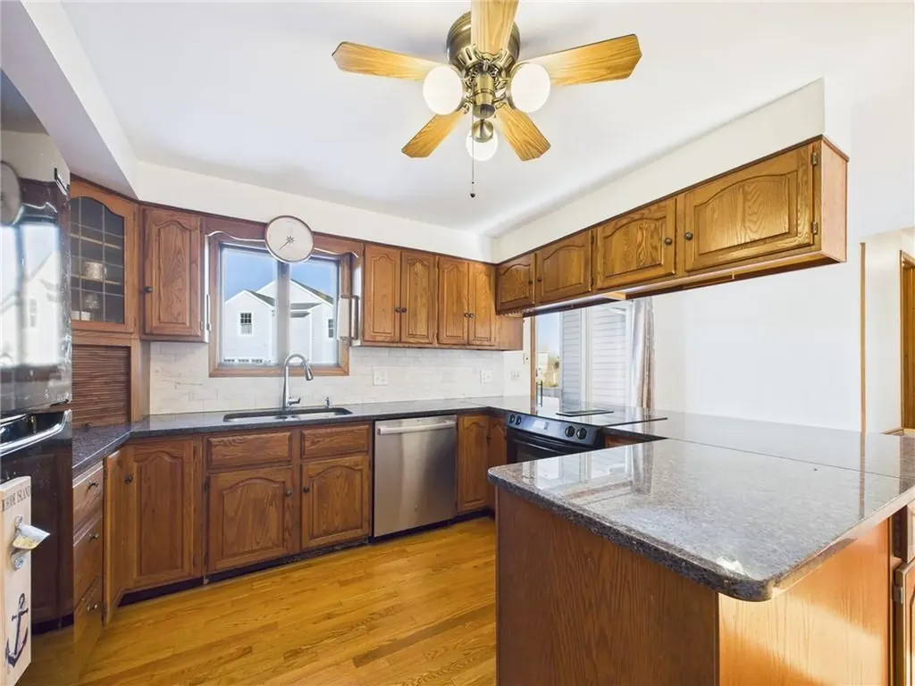 151 East Shore Road Narragansett RI 02882