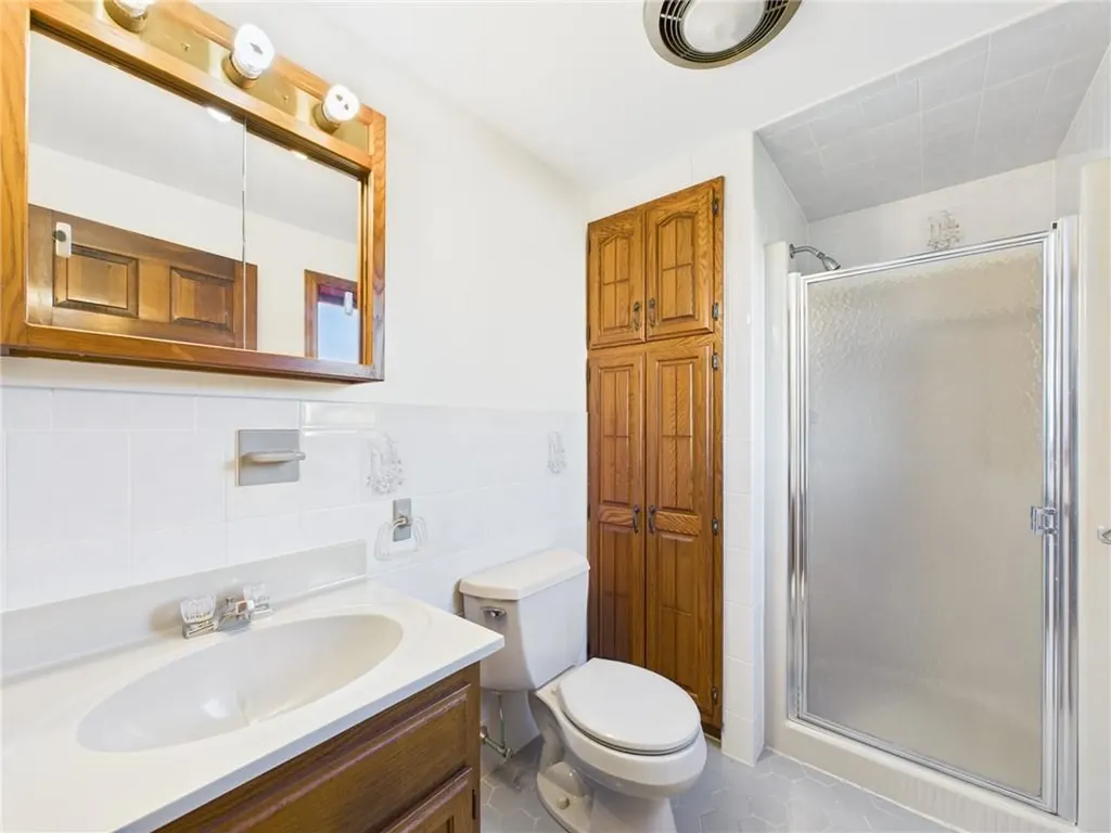 151 East Shore Road Narragansett RI 02882