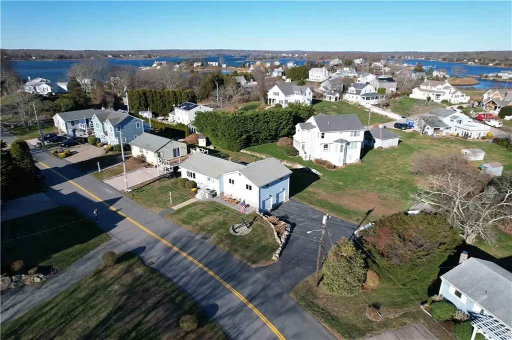 151 East Shore Road Narragansett RI 02882