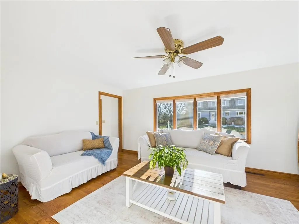 151 East Shore Road Narragansett RI 02882