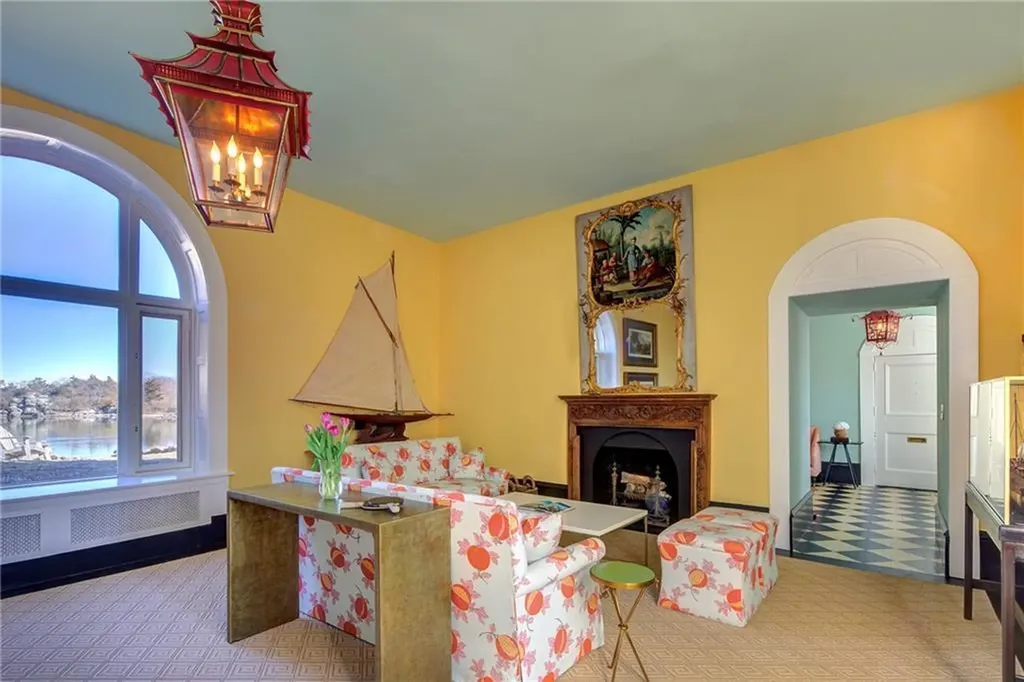 6 Price's Cove Avenue Newport RI 02840