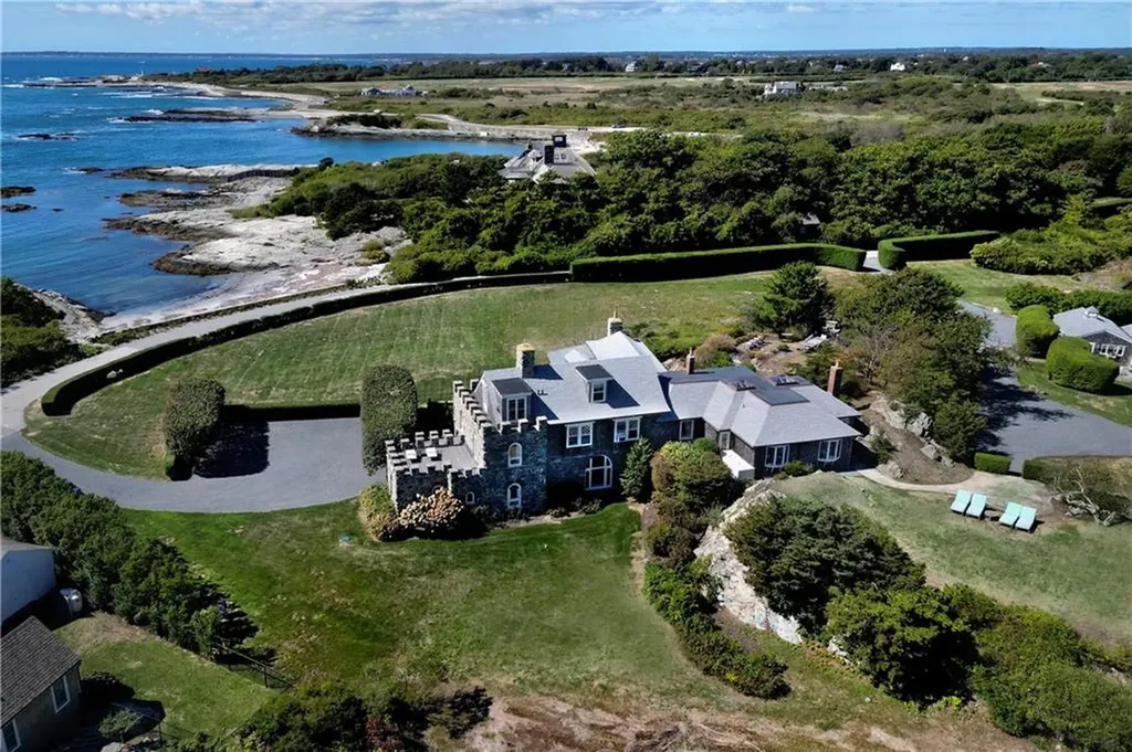6 Price's Cove Avenue Newport RI 02840