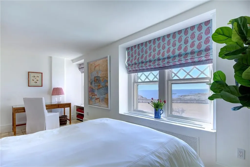 6 Price's Cove Avenue Newport RI 02840