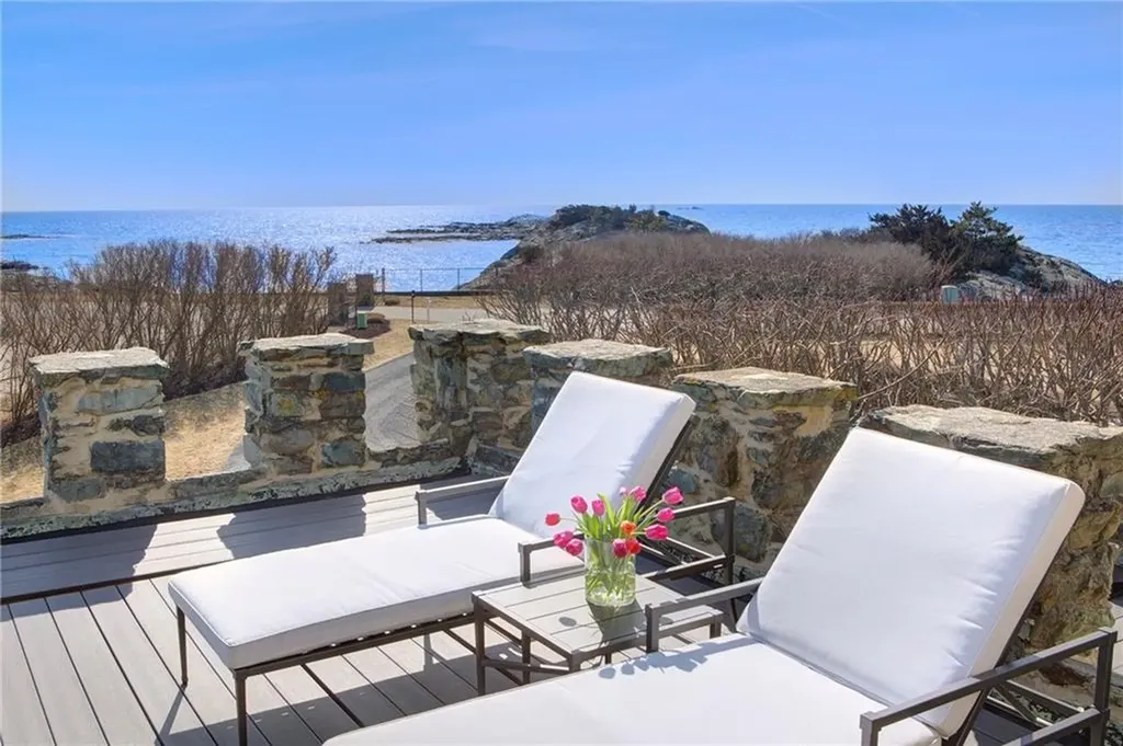 6 Price's Cove Avenue Newport RI 02840