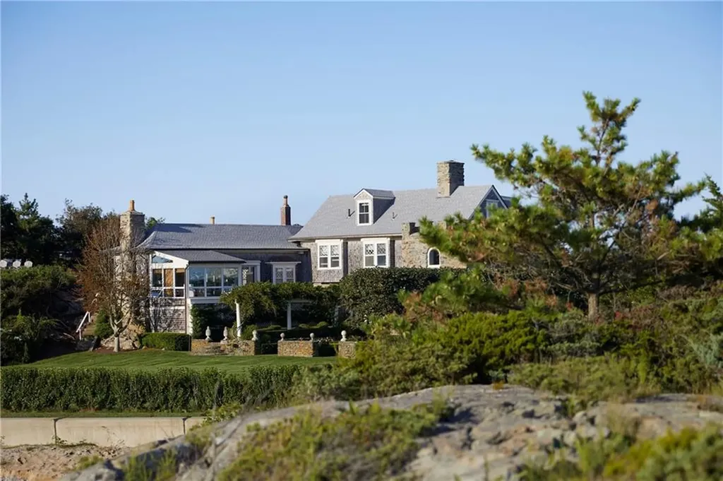 6 Price's Cove Avenue Newport RI 02840