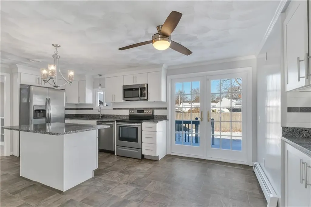 43 Esquire Avenue Warwick RI 02889