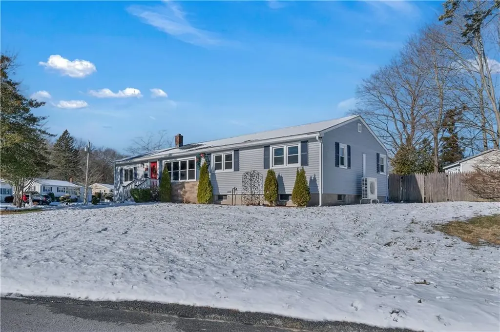 43 Esquire Avenue Warwick RI 02889