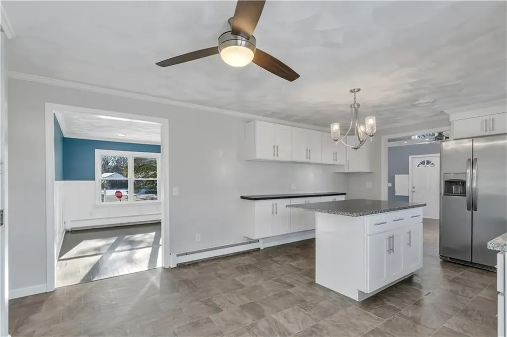 43 Esquire Avenue Warwick RI 02889