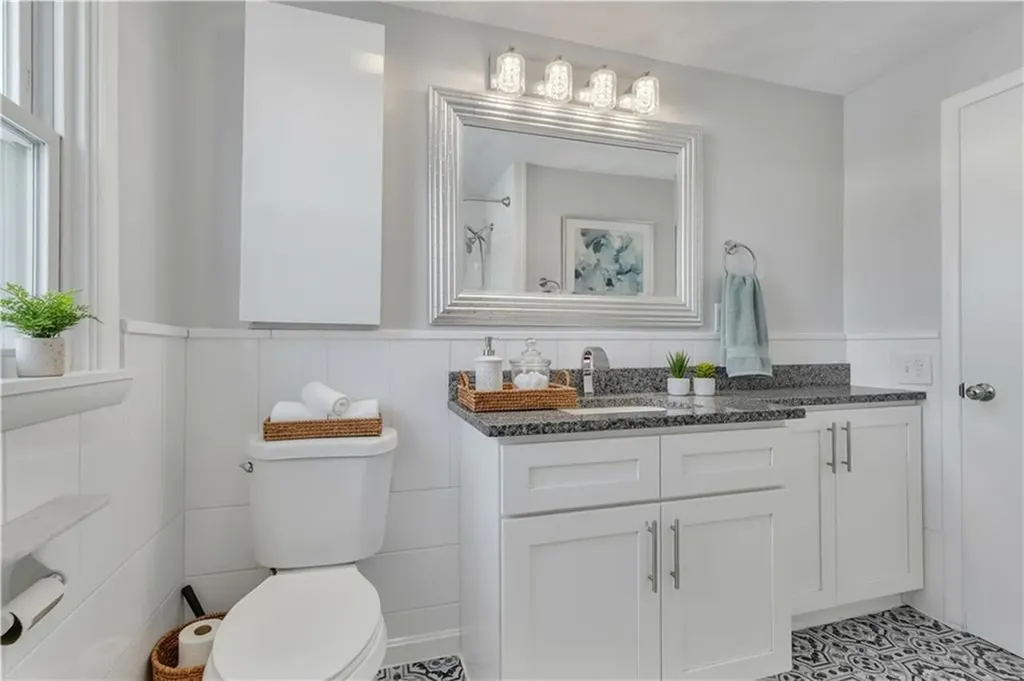 43 Esquire Avenue Warwick RI 02889