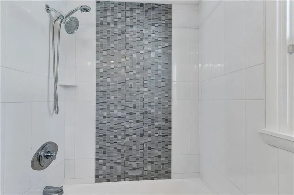 43 Esquire Avenue Warwick RI 02889