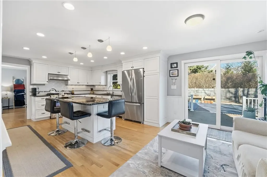 39 Secluded Drive South Kingstown RI 02879