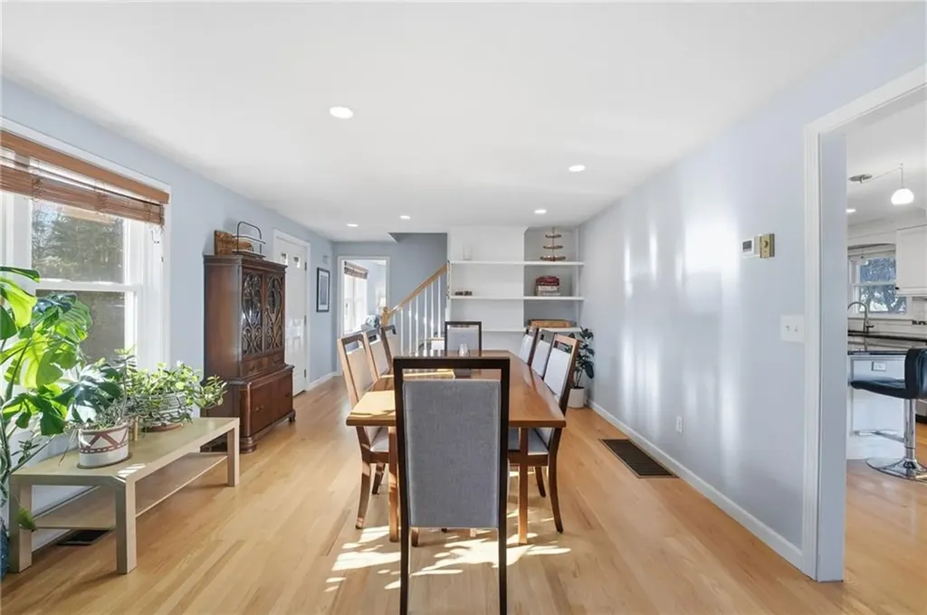 39 Secluded Drive South Kingstown RI 02879