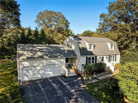 39 Secluded Drive South Kingstown RI 02879
