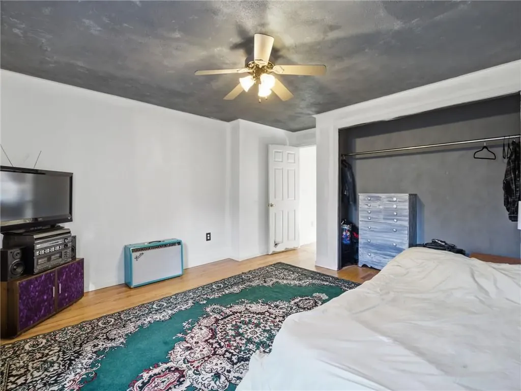 6 Seton Street Providence RI 02909