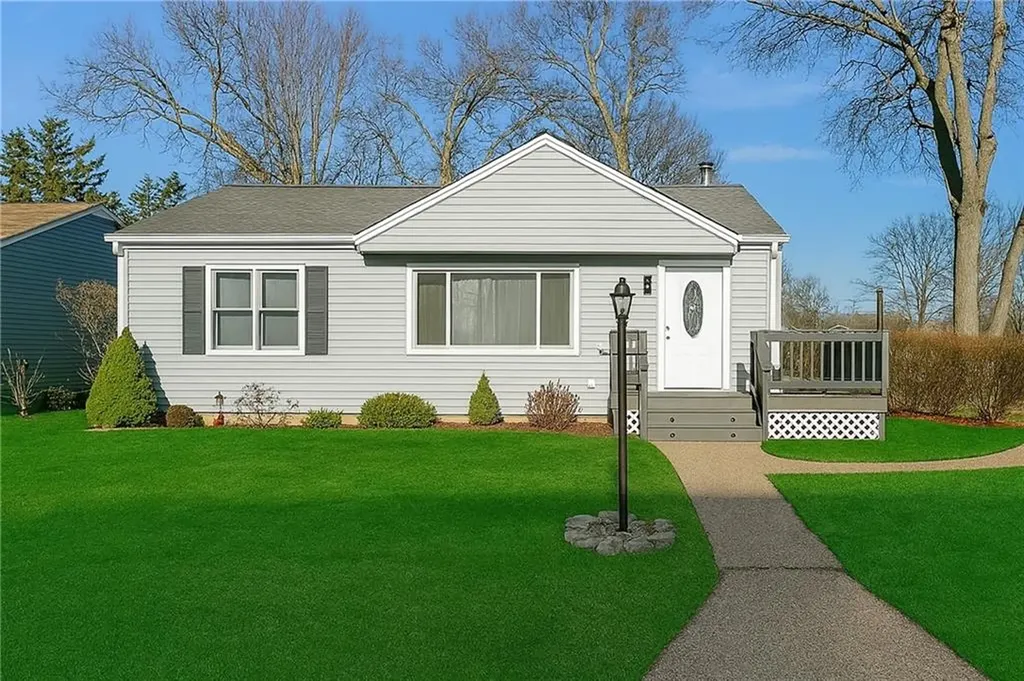 55 Columbia Avenue Coventry RI 02816