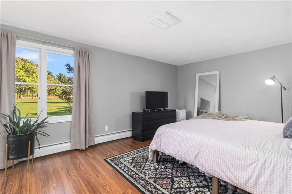 58 Needle Grove Point North Providence RI 02904