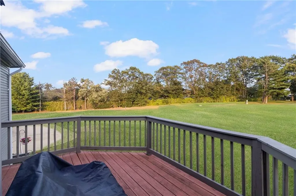 58 Needle Grove Point North Providence RI 02904