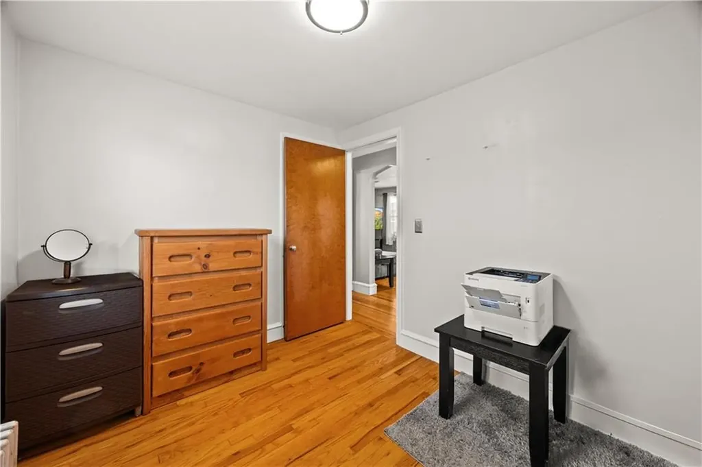 52 Earl Street West Warwick RI 02893