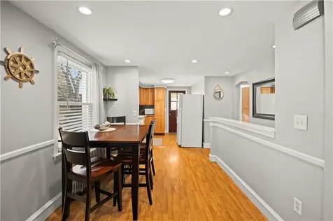 52 Earl Street West Warwick RI 02893