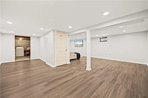 52 Earl Street West Warwick RI 02893