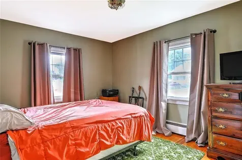 5 High Street Warwick RI 02886