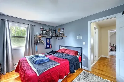 5 High Street Warwick RI 02886