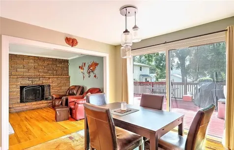 5 High Street Warwick RI 02886