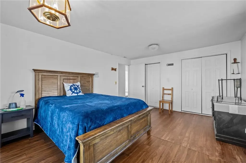 16 Courtway Street Narragansett RI 02882