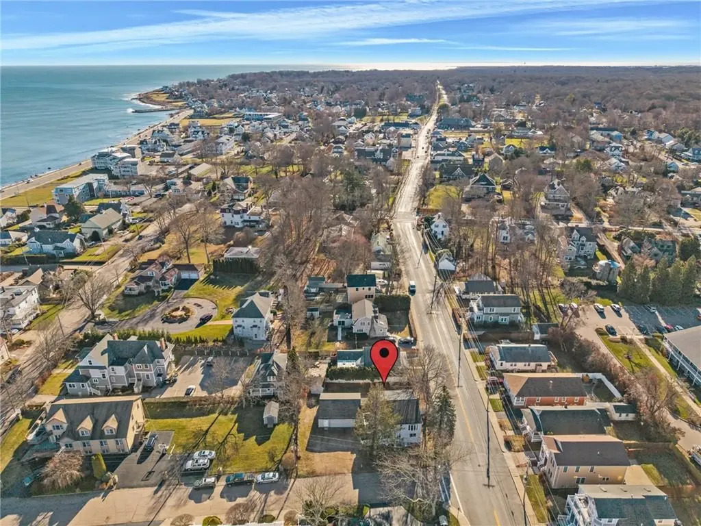 16 Courtway Street Narragansett RI 02882