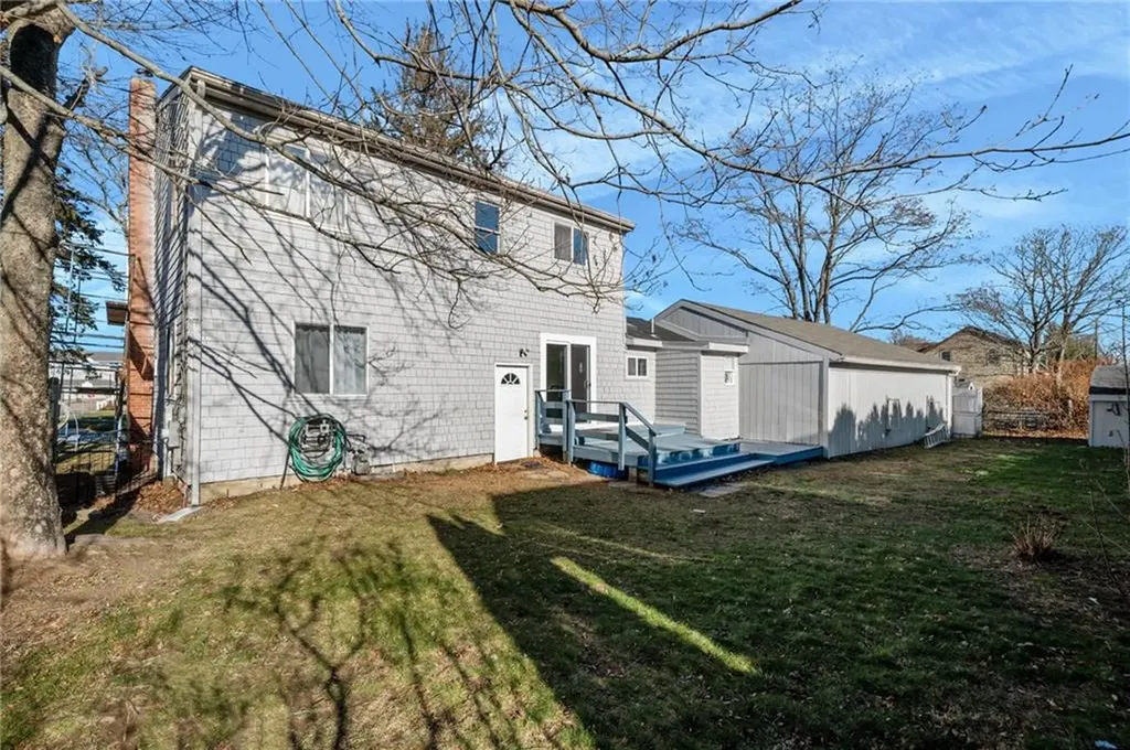 16 Courtway Street Narragansett RI 02882