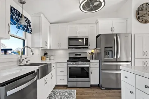 70 Pettee Avenue North Kingstown RI 02852