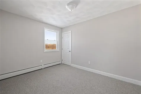 36 Kinnicutt Avenue Warren RI 02885