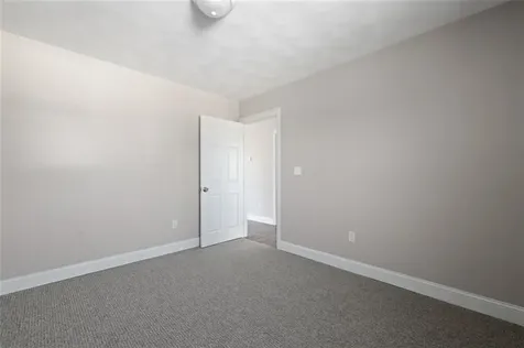 36 Kinnicutt Avenue Warren RI 02885