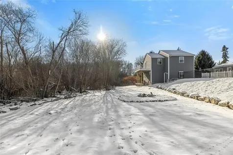 36 Kinnicutt Avenue Warren RI 02885