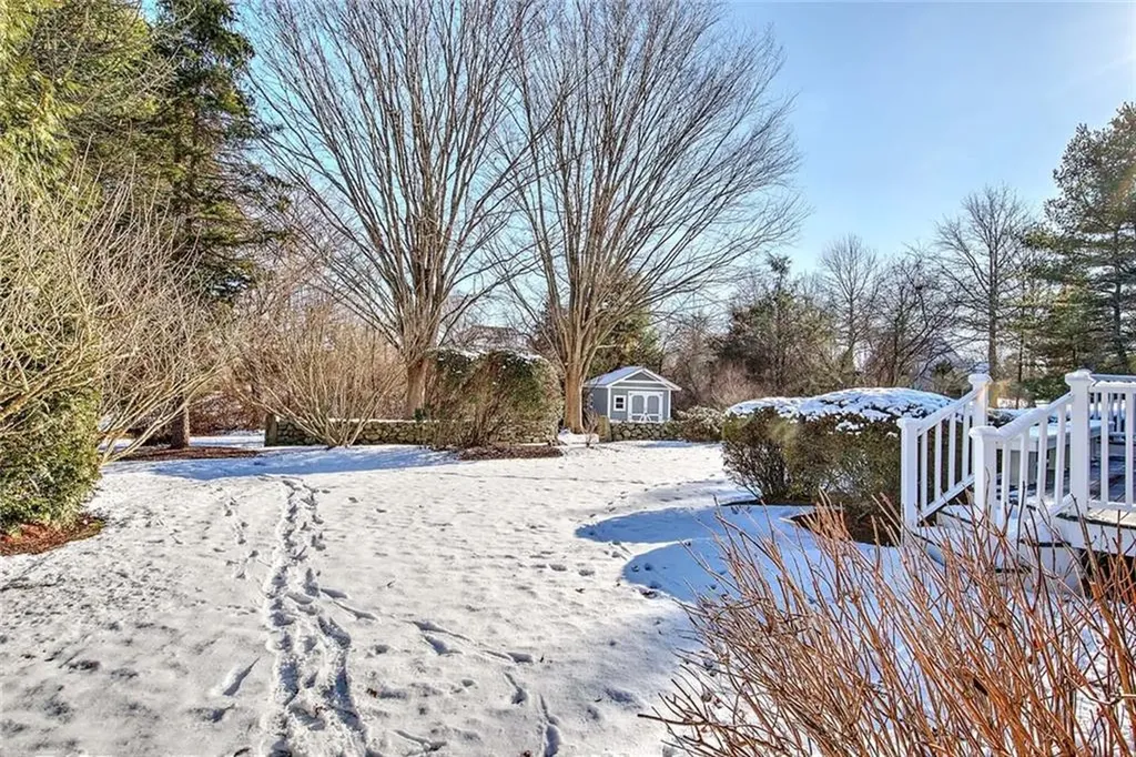 350 Kettle Pond Drive South Kingstown RI 02879