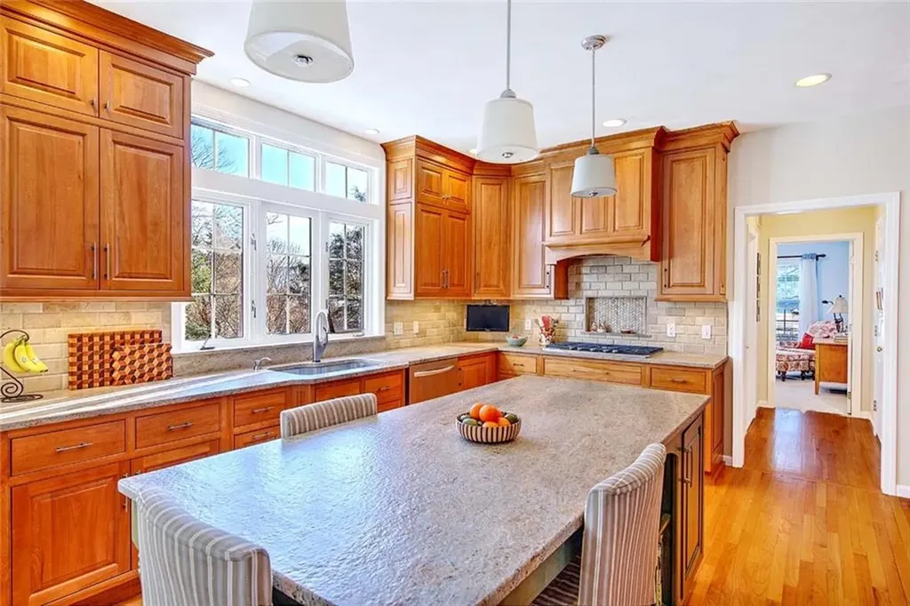 350 Kettle Pond Drive South Kingstown RI 02879