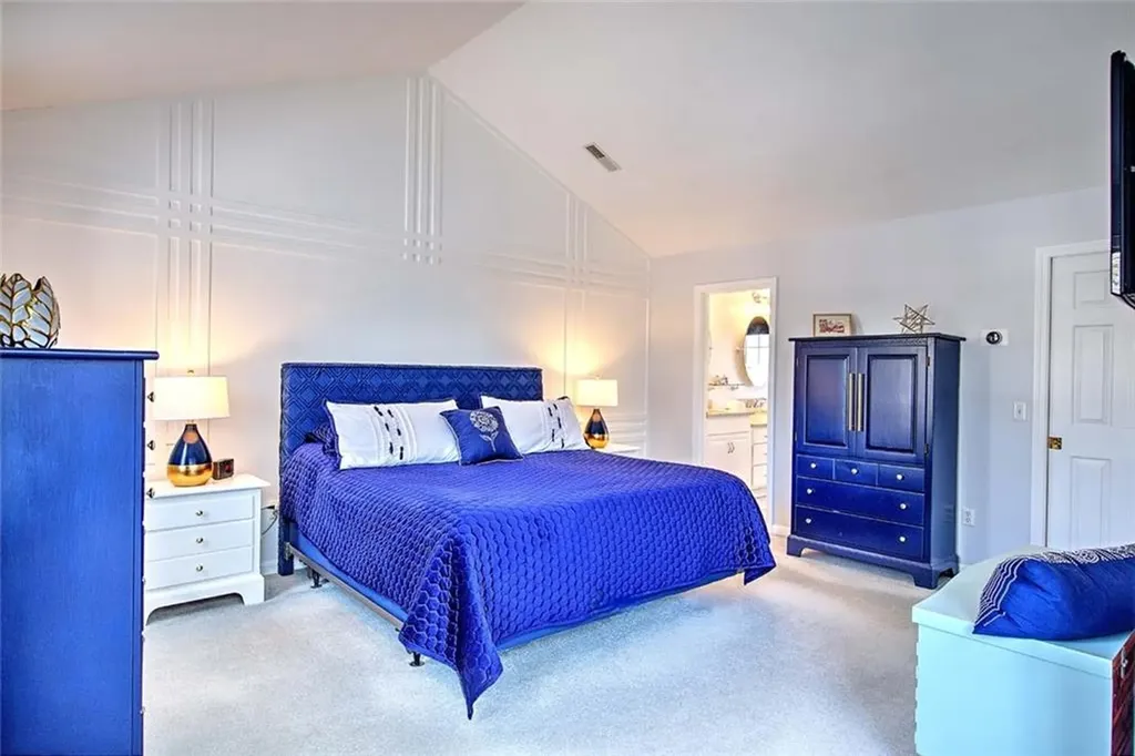 350 Kettle Pond Drive South Kingstown RI 02879