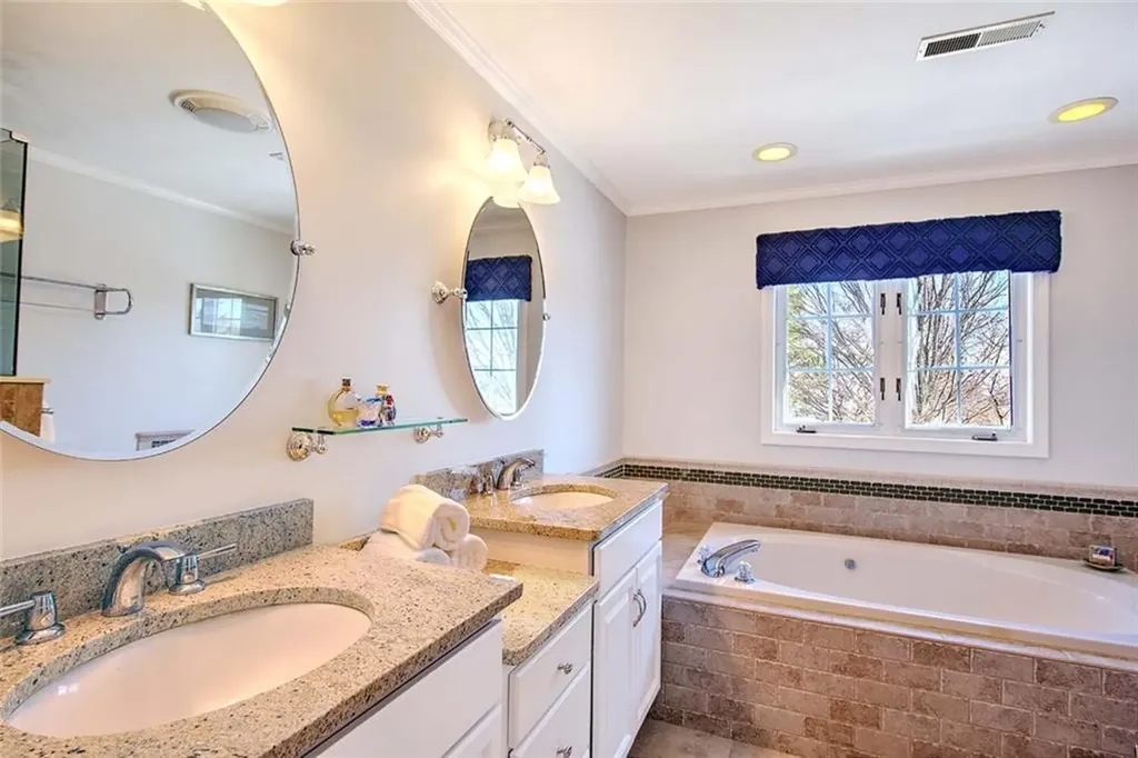 350 Kettle Pond Drive South Kingstown RI 02879