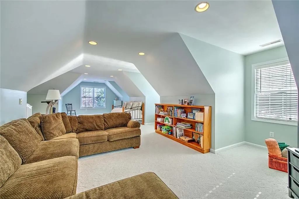 350 Kettle Pond Drive South Kingstown RI 02879